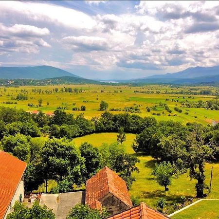 Apartman Ana Vrlika Luaran gambar
