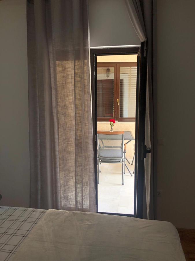 Apartman Ana Vrlika Luaran gambar