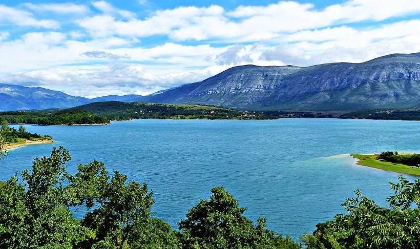 Apartman Ana Vrlika Luaran gambar