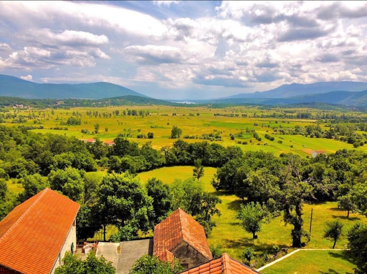 Apartman Ana Vrlika Luaran gambar